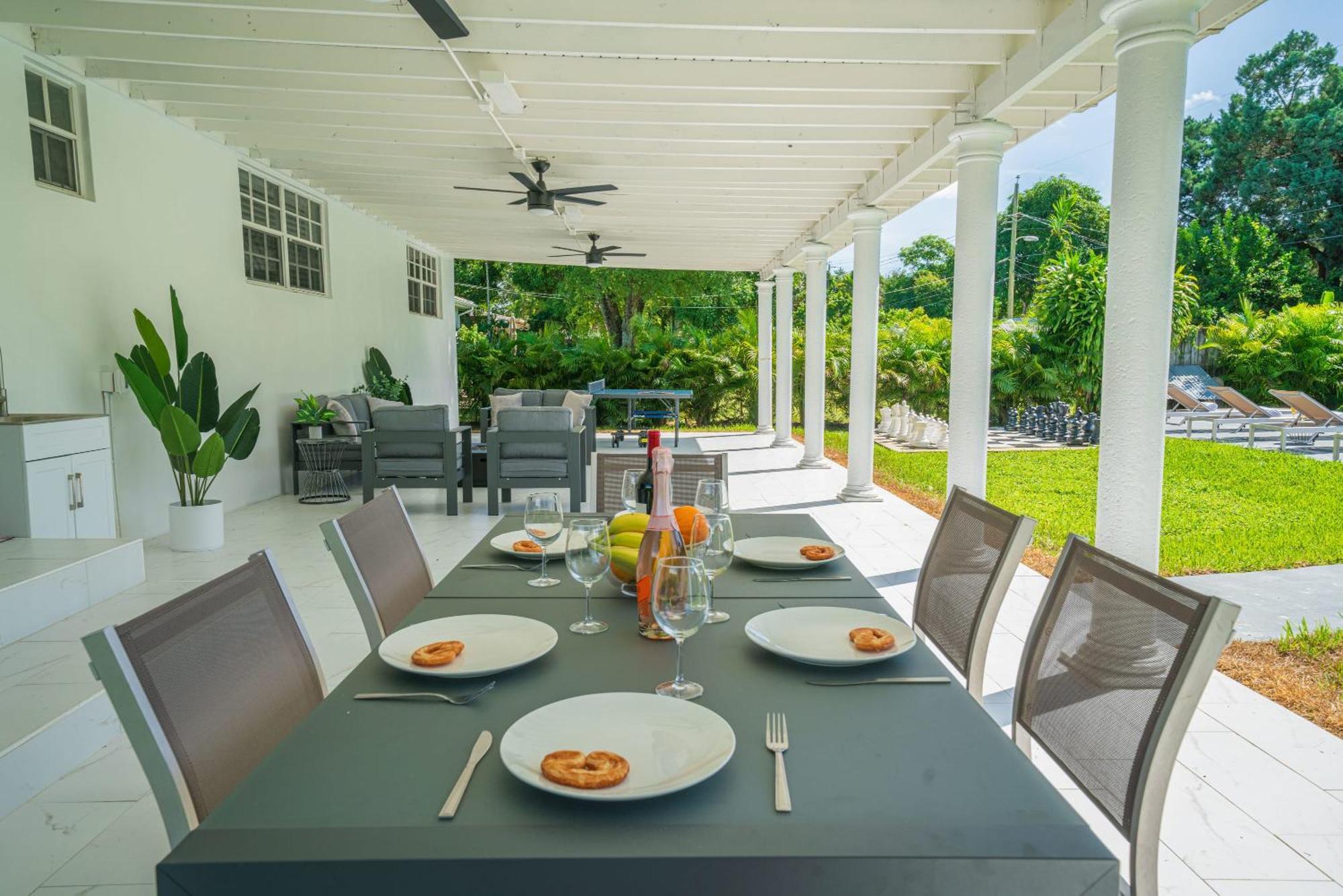 Villa New Tropical Oasis Retreat In Miami Exterior foto