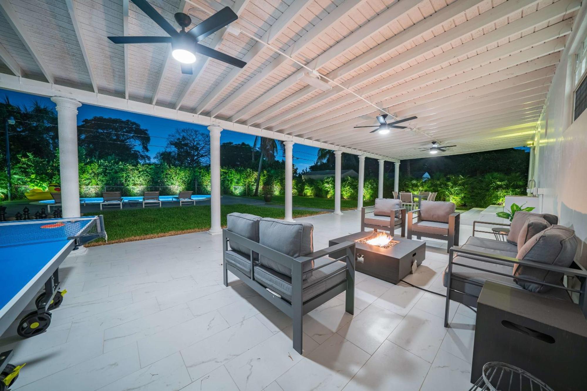 Villa New Tropical Oasis Retreat In Miami Exterior foto
